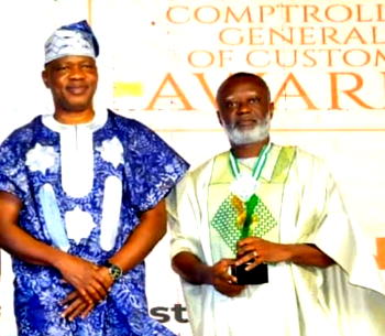 WACT-APM Terminals receive best Terminal Operator Award from Nigeria Customs Service