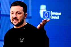 ‘Welcome Donald’: Zelensky seeks to win Trump to Kyiv’s side