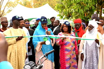 ACReSAL: Mahmoud disburses N38.8m each to 10 FCT communities 