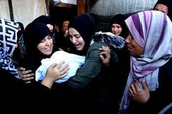 Pope slams ‘cruelty’ of strike killing Gaza children
