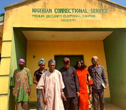 Afenifere visits Dele Farotimi, criticises Magistrate for denying bail