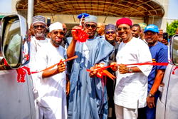 Gov AbdulRazaq hails FG’s energy transition as Kwara gets CNG buses, three-wheelers for mass transit