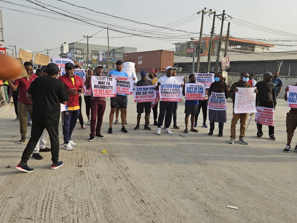 Lekki Conservation Estates residents decry epileptic power supply, slam EKEDC