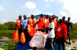 Aiyedatiwa distributes 6,000 life jackets to riverine communities, clears waterways to prevent boat mishaps