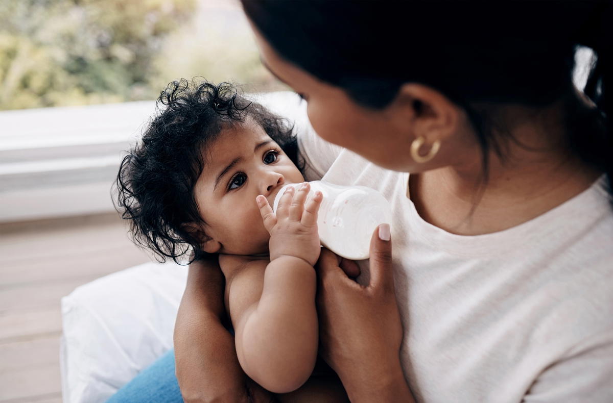 Breastfeeding and formula hotsell