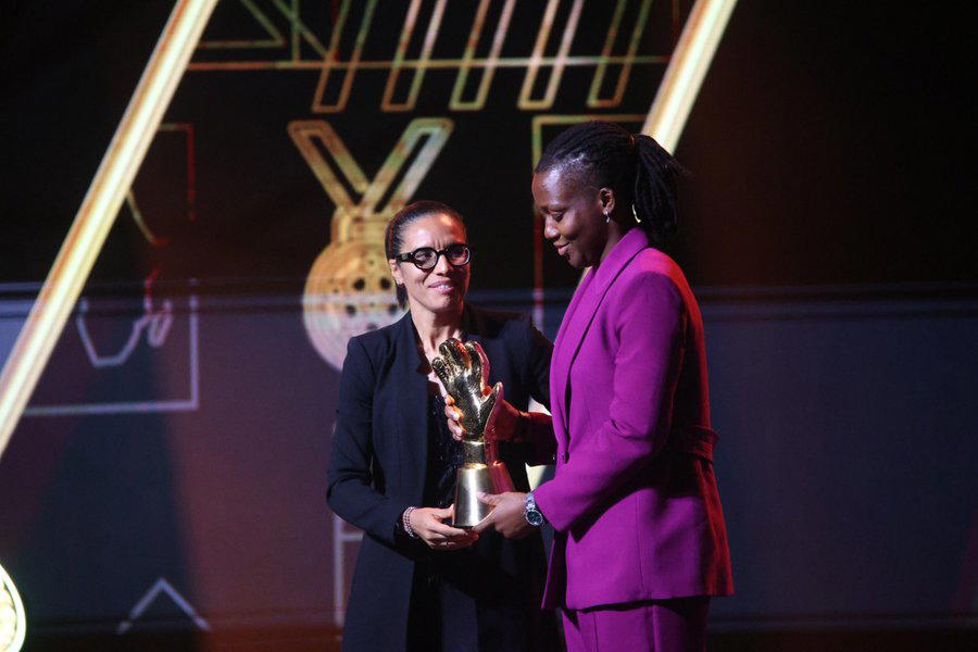 Super Falcons' Nnadozie wins 2024 CAF Women's Goalkeeper of the Year ...