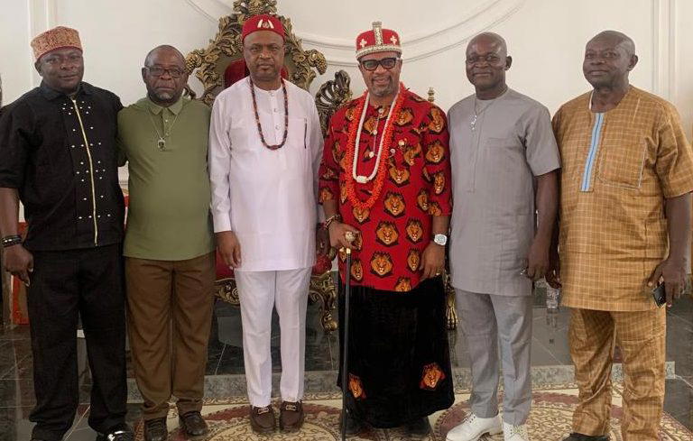 Eze Ihenetu hails ATU P-G, Madumere on dedication of new palace 