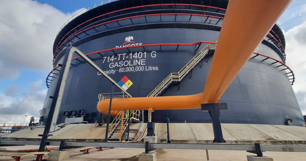Marketers retain high petrol price despite reduction at Dangote Refinery