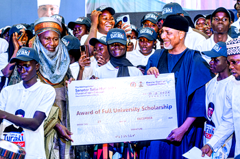 Senator Mustapha unveils 200 University Scholarship beneficiaries in Kwara