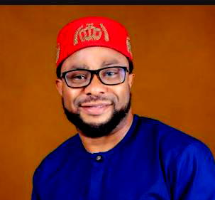 Chidume Uzozie receives award of excellence for contributions to business development
