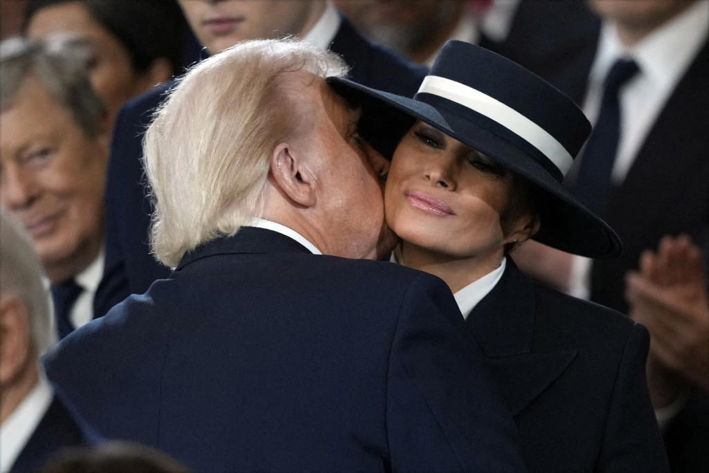 Photos: Melania Trump shines in elegant outfit as netizens compare looks with Michael Jackson