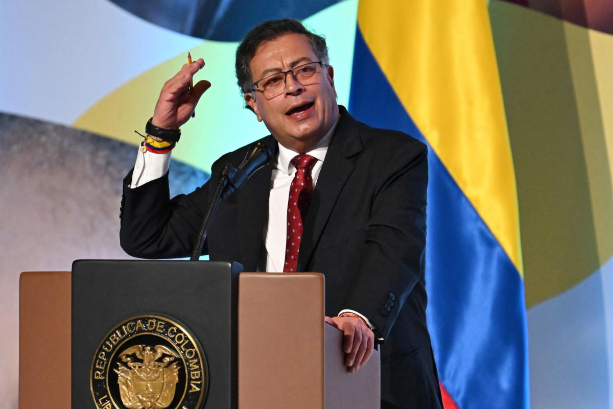 Colombia responds to Trump’s sanction, slams 25% tariff on US imports
