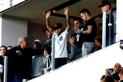 Neymar returns to boyhood club Santos