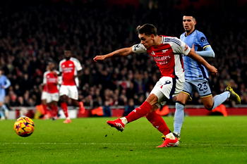 EPL: Arsenal fightback sinks Spurs to ignite title bid