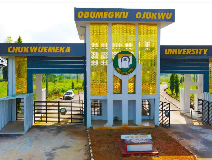 U uni eshagiga chuqur soldi