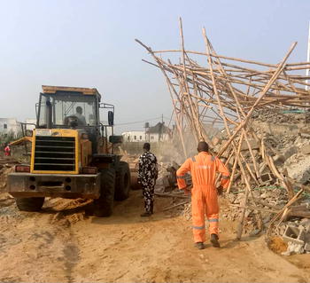 One dead, 4 rescued, others trapped as 2-storey building collapses in Lekki