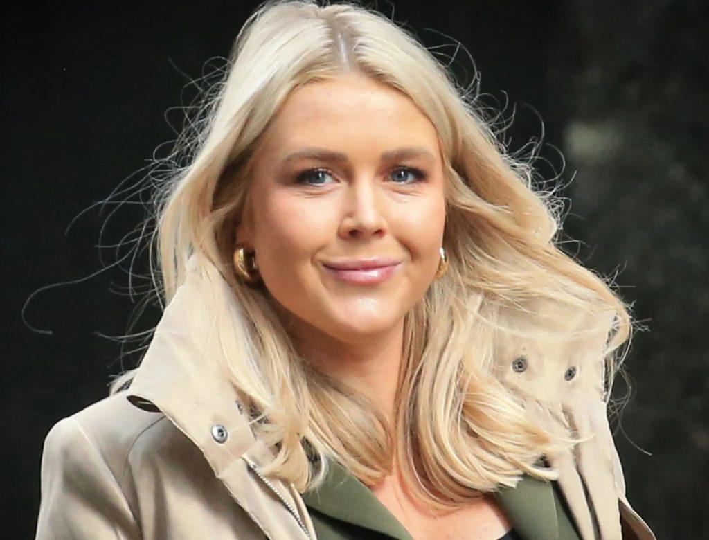 Trump spokeswoman announces maternity leave