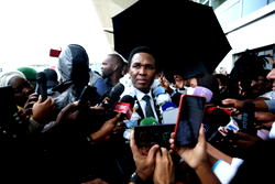 Clashes as crowds welcome Mozambique opposition leader home from exile