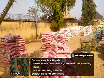 Christmas: Anambra lawmaker, Udeogalanya Anekwe fetes constituents with bags of rice, farming tools, others  