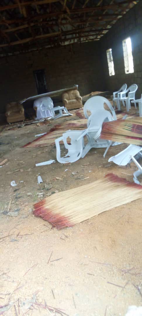 Youths beat Osun monarch for appointing Imam on disputed community