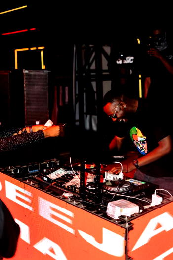 100Xtra, De Arc brings ‘Afrobeats meets Amapiano Mixtape Party’ to London 