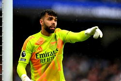 ‘Everything can happen,’ Raya optimistic Arsenal still in EPL title race