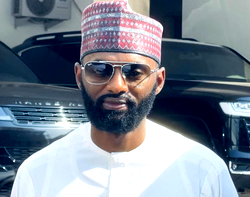 Zamfara APC chieftain, Danfulani donates 20 vehicles to leaders, members