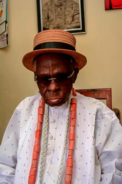 Aleoba descendants apologise  to Pa Oporokun, appeal for forgiveness