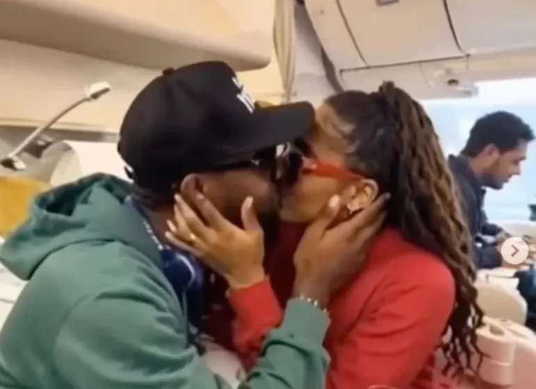 AY Makun AI kissing video