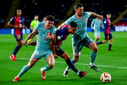 Atletico hold Barca in thrilling eight-goal Copa del Rey semi first leg