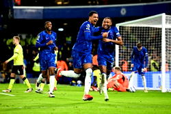 Chelsea climb to fourth after thrashing Southampton 4-0