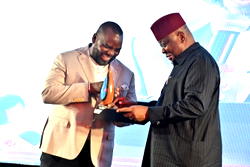 Nigerian Oil and Gas Forum honours Julius Rone, GMD/CEO, UTMOL