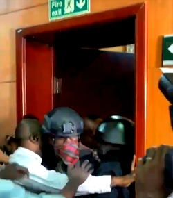 Lagos Assembly Crisis: Lawmakers, DSS disagree over security agency’s presence