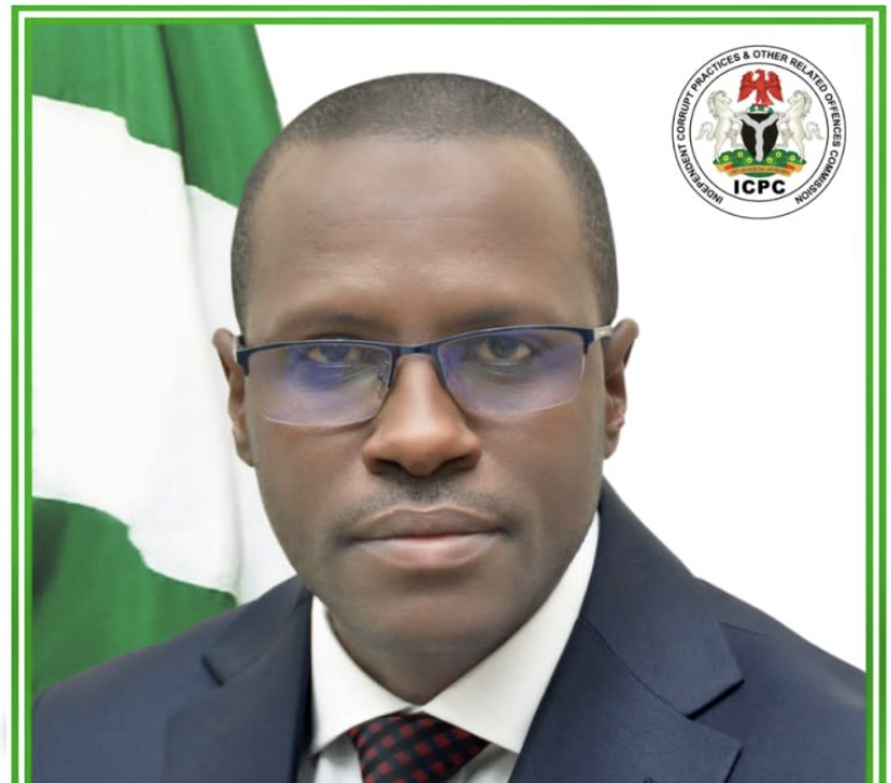 ICPC chairman urges media to sustain anti-corruption fight