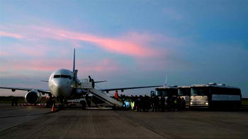 Venezuela sends planes to fetch irregular migrants in US