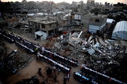100 dead as Israel launches fresh Gaza offensive