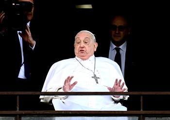Pope’s health crisis: Doctors considered letting him go, says surgeon