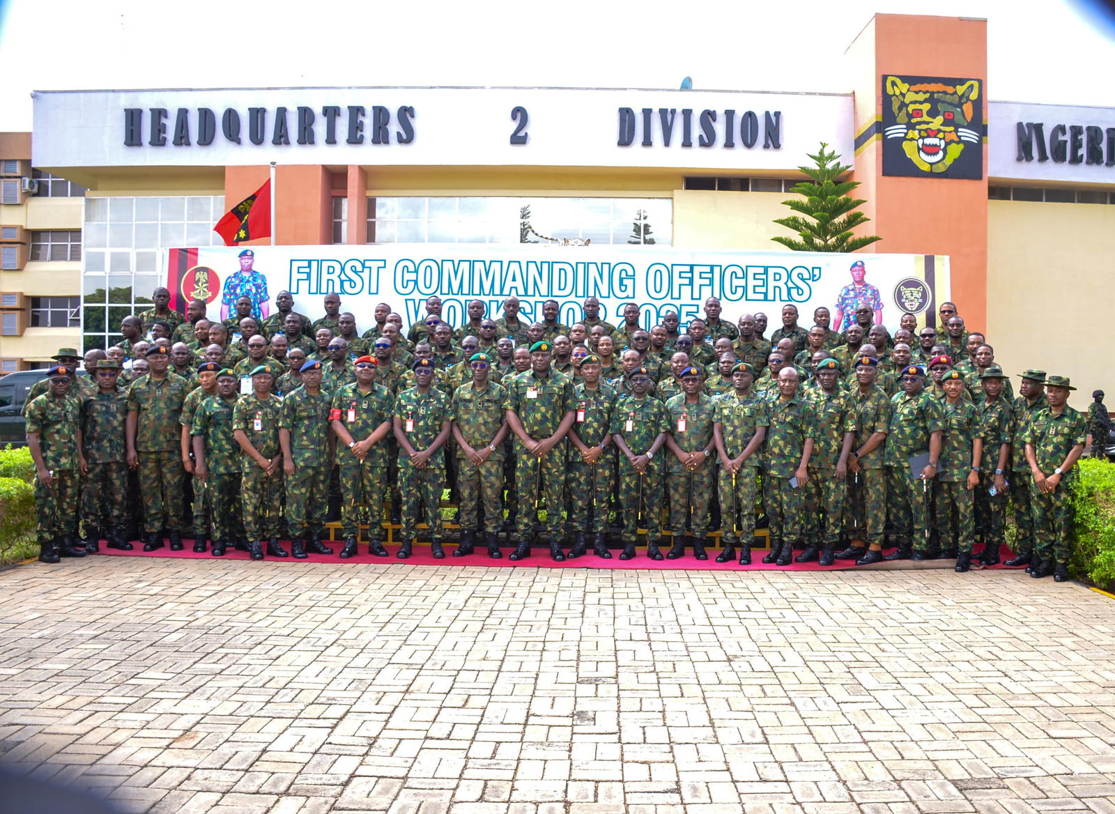 COAS Lieutenant General Olufemi Oluyede and battalion commanders