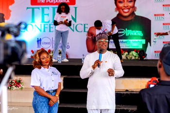 Iyamu donates N1m at Purposeful Teens conference