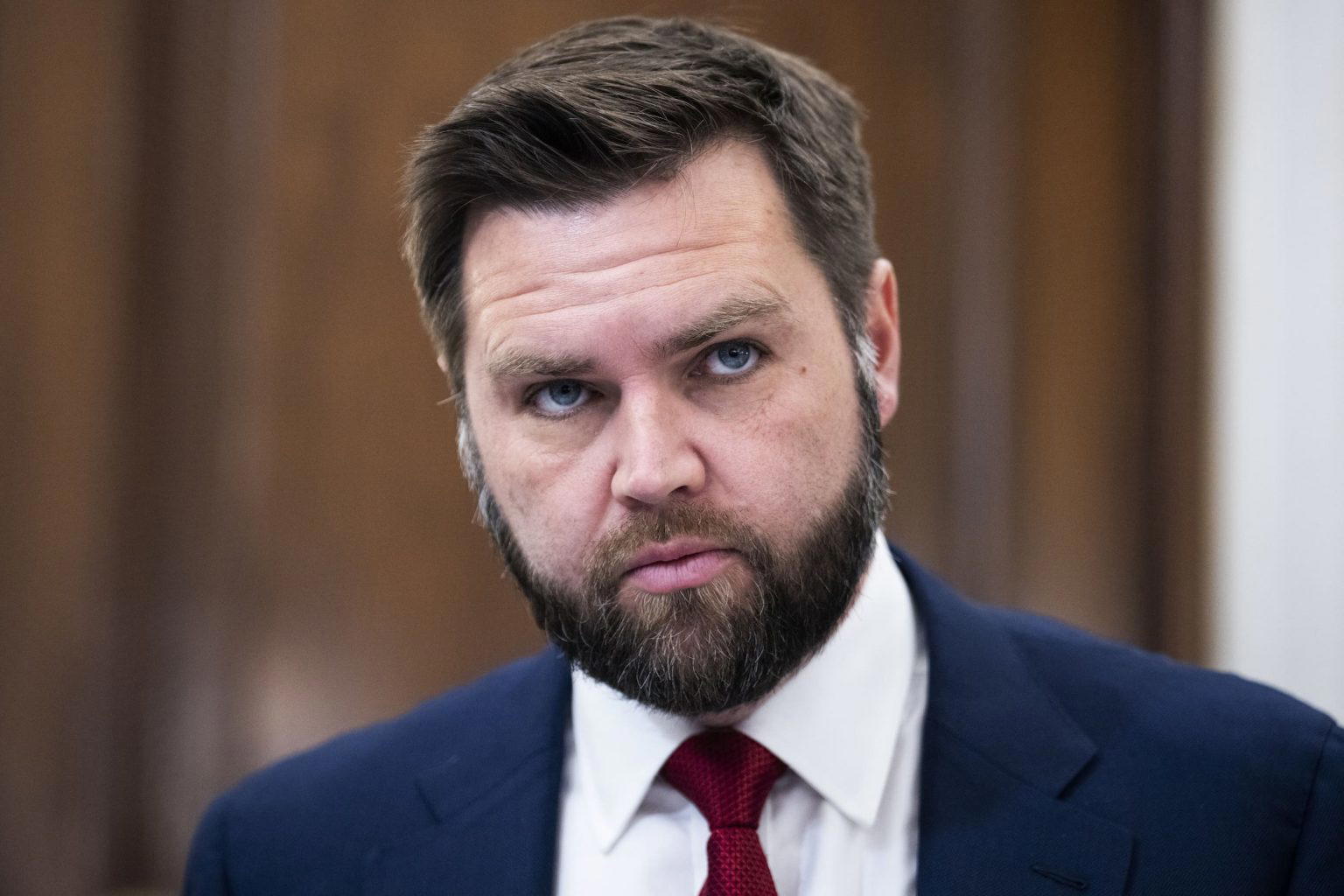 Le Vatican devrait 'se concentrer sur les questions de moralité' - VP américain Vance