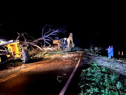 US weekend tornadoes death toll rises to at least 40