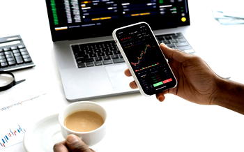 Vanguard-The-Best-Forex-Trading-Apps-for-Nigerian-Traders-in-2025-B.jpg