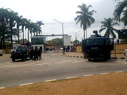 Just in: Tense atmosphere as armed personnel take over Lagos Assembly complex