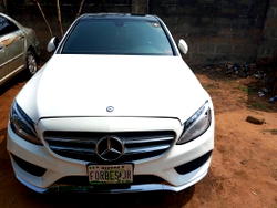 Police intercept Mercedes Benz C300, recover firearms in Akwa Ibom