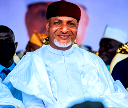 Bus donation -Omo Ibile Igbomina applauds Sen. Mustapha, says he remains an ally