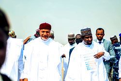 Senator Saliu Mustapha empowers 2500 beneficiaries in Kwara