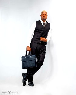 Oluwaseun Alabi Wins FanVote for Mr. Ideal Nigeria 2025, Secures Prestigious Opportunities