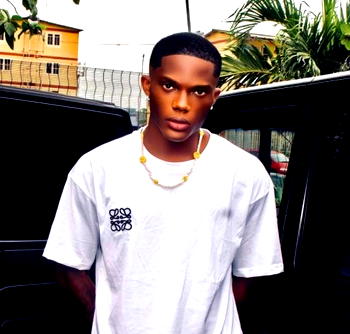 Wizpec blends 90s timeless vibes, R&B and AfroBeat into modern tunes