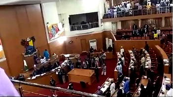 Clash of Titans: Meranda presides over plenary, Obasa absent