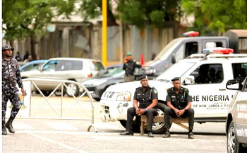 Journalists barred, heavy security as armed operatives take over Lagos Assembly